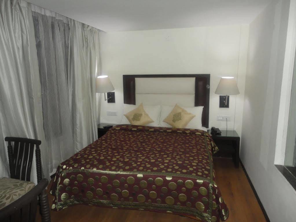 Swiss Wood Hotel Manali  Exterior photo